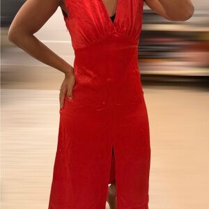 Red V-Neck Sleeveless Midi Dress